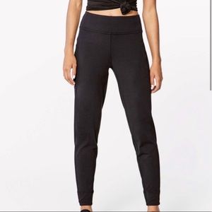 Lululemon Run On Jogger (28”) Black Size 6